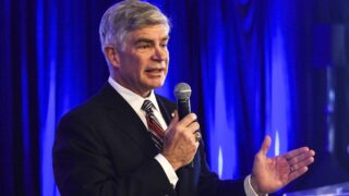 Федеральная резервная система США предложила повысить процентные ставки свыше 5%