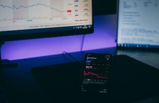 Биржи АТР падают из-за опасений рецессии в США