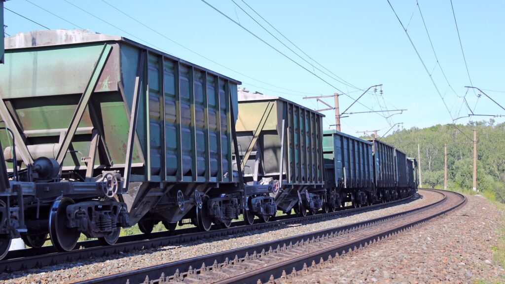 Грузооборот Казахстана и Китая вырос на 35% с января 2023 года - КТЖ