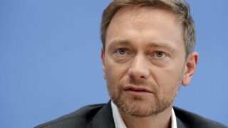 Министр финансов Германии призвал к сокращению расходов и принятию неудобных решений