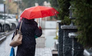 На воскресенье в 11 областях Казахстана объявлено штормовое предупреждение