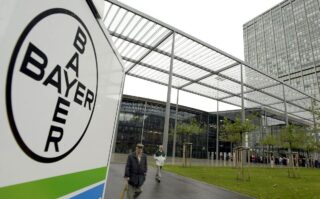 Новый гендир Bayer сохраняет «открытость» в отношении разделения компании