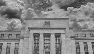 В ФРС США говорят, что базовая ставка должна превысить 5%