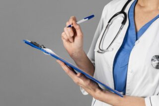 В Минздраве Казахстана хотят поднять престиж профессии медика