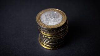 В России дали четкое объяснение, почему рубль слабеет