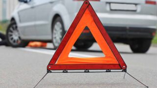 В Темиртау переходившего дорогу в неположенном месте человека сбили насмерть