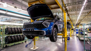 Власти договариваются, чтобы компания Kia построила автомобильный завод в Костанае