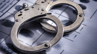 Задержаны подозреваемые в жестоком нападении на женщину в Жетысу