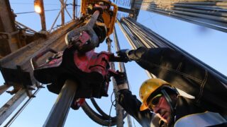 80 бывших работников «БерАли Мангистау Company» хотят вернуться на работу