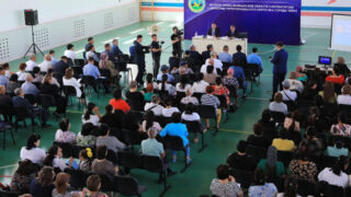 Аким Жамбылской области обсудил с жителями проблемы региона