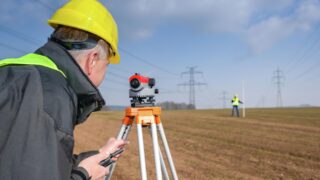 Акиматам предложили вместо инвесторов оценивать земельные участки