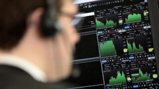 Азиатские фондовые индексы растут благодаря решению ЦБ Китая