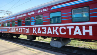 Бригада медпоезда «Саламатты Қазақстан» уже оказала помощь более 4000 сельчанам