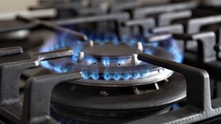 Цены на газ на европейском рынке продолжают снижаться