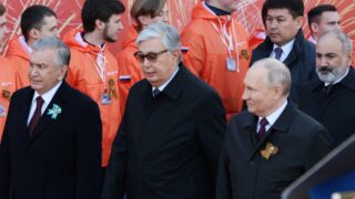 Токаев примет участие в параде Победы в России 9 мая