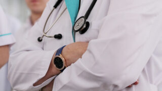 НПП сообщает о возможной недоступности ряда медуслуг для жителей Казахстана