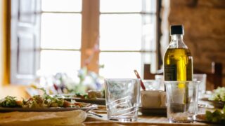 Оливковое масло подорожало на 21% за год, подсолнечное — на 8%