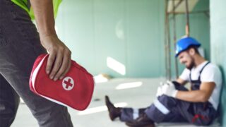 Падения, ДТП и травмы: почти 2,5 тысячи человек пострадали на казахстанских предприятиях за 2022 год