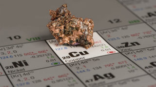 Рынок меди ожидает пятую неделю подряд снижения цен