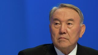 Статьи об оскорблении Елбасы хотят исключить из Уголовного кодекса