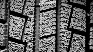 У производителей шин проблемы из-за выбросов 6PPD и быстрого изнашивания под EV