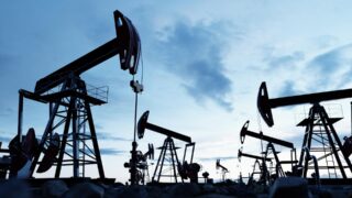 Условия перевода торговли нефтью на азиатских рынках на местные валюты