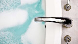 В дома Экибастуза начали давать горячую воду