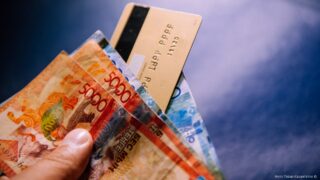 За март из Казахстана было отправлено за рубеж через системы денежных переводов 74,2 млрд тенге