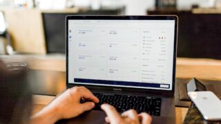 За месяц было переведено 10,2 млрд тенге из России в Казахстан — снижение на 16%