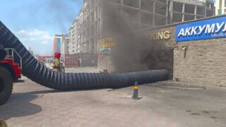 6 авто горели в паркинге жилого комплекса «Кристалл» в Астане