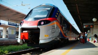 Почему в Казахстане не будет высокоскоростных поездов?