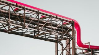 Биржевые цены на газ в Европе снизились почти на шесть процентов