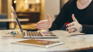 Число рабочих мест в частном секторе США выросло лучше прогноза в мае 2023 года