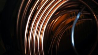 Цены на медь идут вниз на фоне сомнений в устойчивости экономики