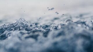 Девочку из реки в Алматы спас тренер по боксу