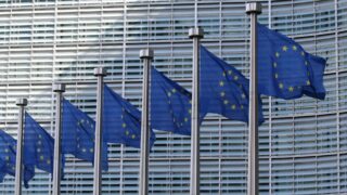 Годовая инфляция в еврозоне замедлилась до 6,1 процента по итогам мая