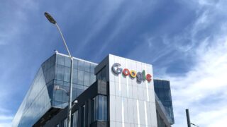 Google ужесточает правила присутствия сотрудников в офисе