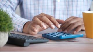 Как самозанятым гражданам Казахстана продлить сроки пребывания в России?