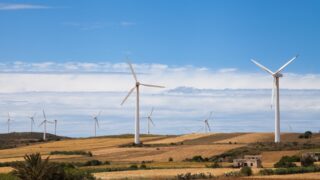 Казахстан раскрывает потенциал возобновляемой энергетики в критических условиях