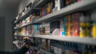 Куантыров о запрете вейпов в Казахстане: Должны обосновать выгоды