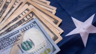 Курс доллара растет после публикации данных по безработице в США