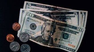 Курс доллара растет после публикации данных по статистике США