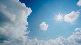 МЧС призвал не выходить на улицу без особой нужды из-за жары в Казахстане