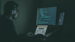 Мошенник обещал казахстанцам работу за границей с зарплатой до 5 тысяч евро