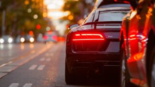 Можно ли избивать людей за неправильное использование поворотников?