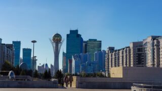 На Коргалжинском шоссе перекрыли участок дороги в Астане