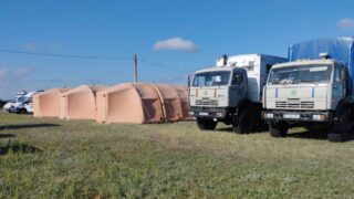 Около 1500 человек тушат лесной пожар в области Абай