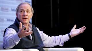 Основатель Bridgewater Associates Рэй Далио продал право на обед с ним за $115 тыс