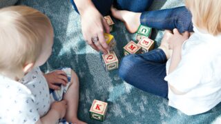 Патронатные воспитатели в Казахстане будут зарабатывать в два раза больше