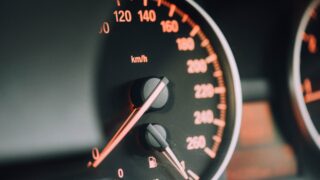 Полицейские Алматы пресекли незаконную схему регистрации автомобилей из Южной Кореи